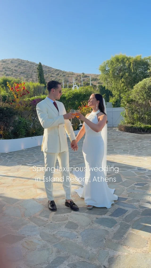 Mom coeur est à toi ✨ M&T Congratulations on your new life together! 

#islandathensrivierawedding #athensweddingvideographer #islandathensriviera